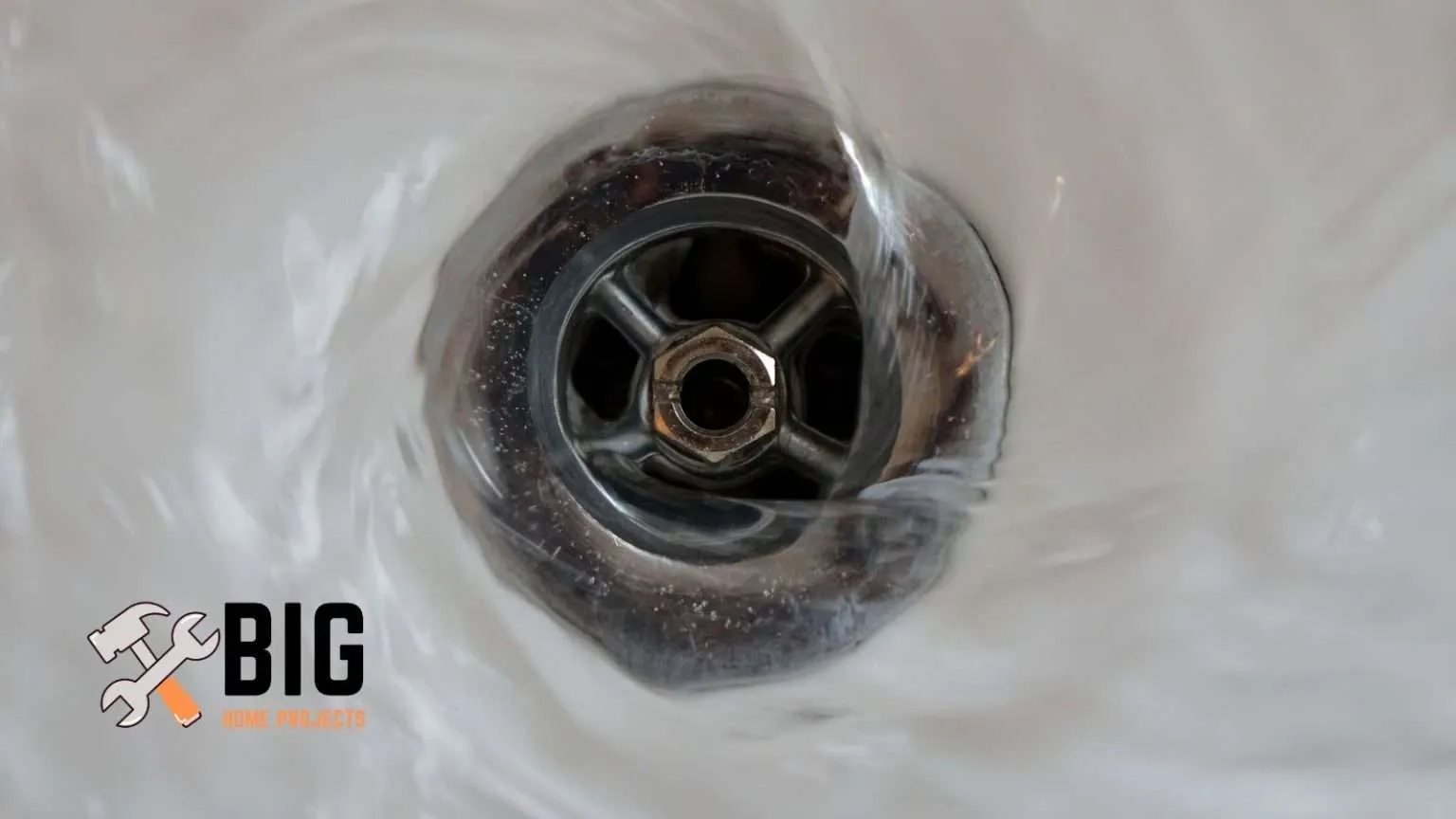 7 Common Mistakes to Avoid When Your Toilet and Shower Share a Vent