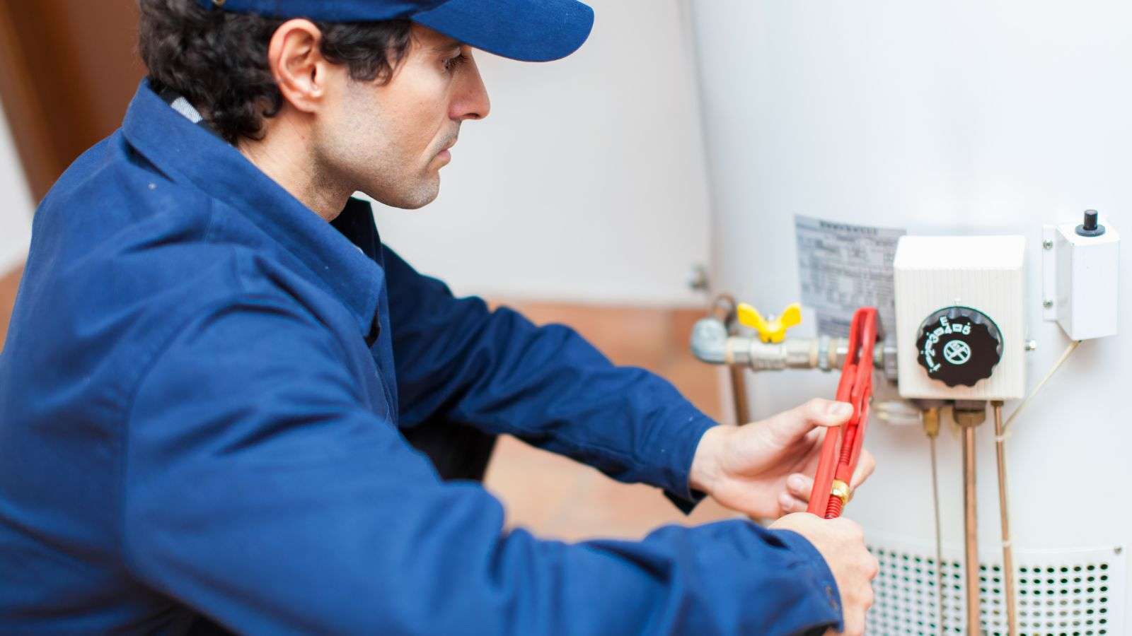 Troubleshooting Your Gas Hot Water Heater in Texas: Essential 5-Step Guide