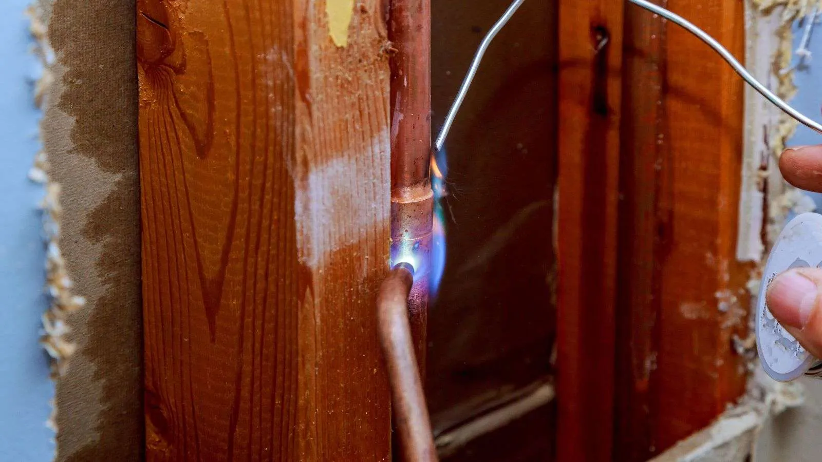 Plumbing Solder for Electronics 5 Key Reasons to Avoid Big Home Projects