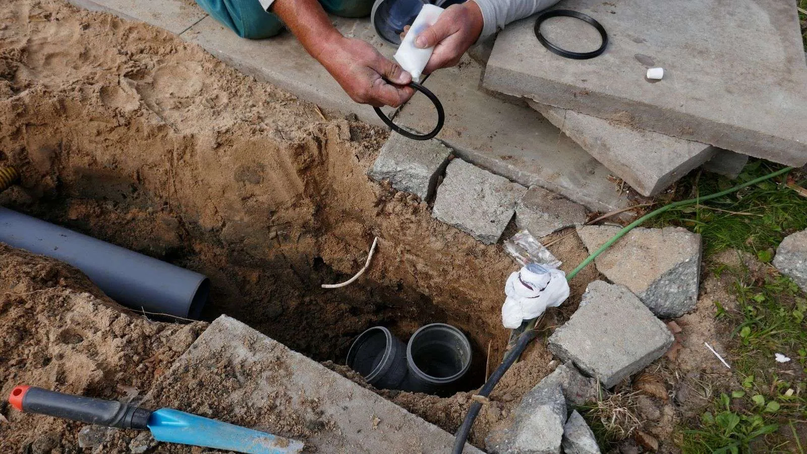 Sewer line repair - bighomeprojects.com