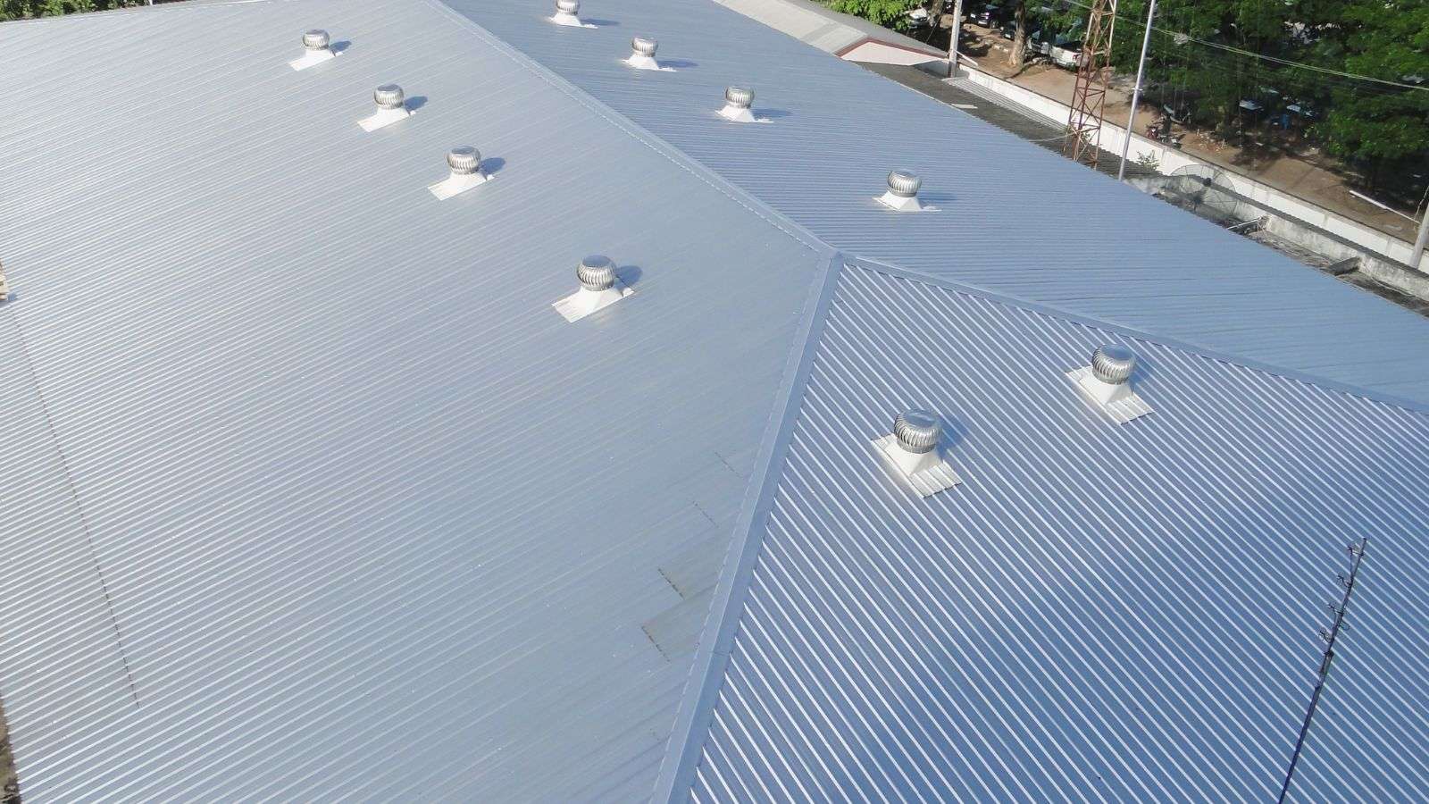 Aluminum roof costs in Canton - bighomeprojects.com
