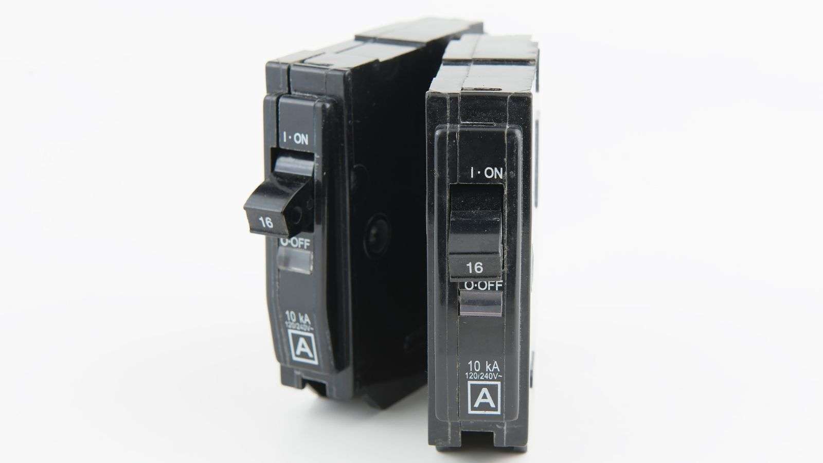 5 Common Inadequate Circuit Breaker Capacity Signs You Should Never Ignore