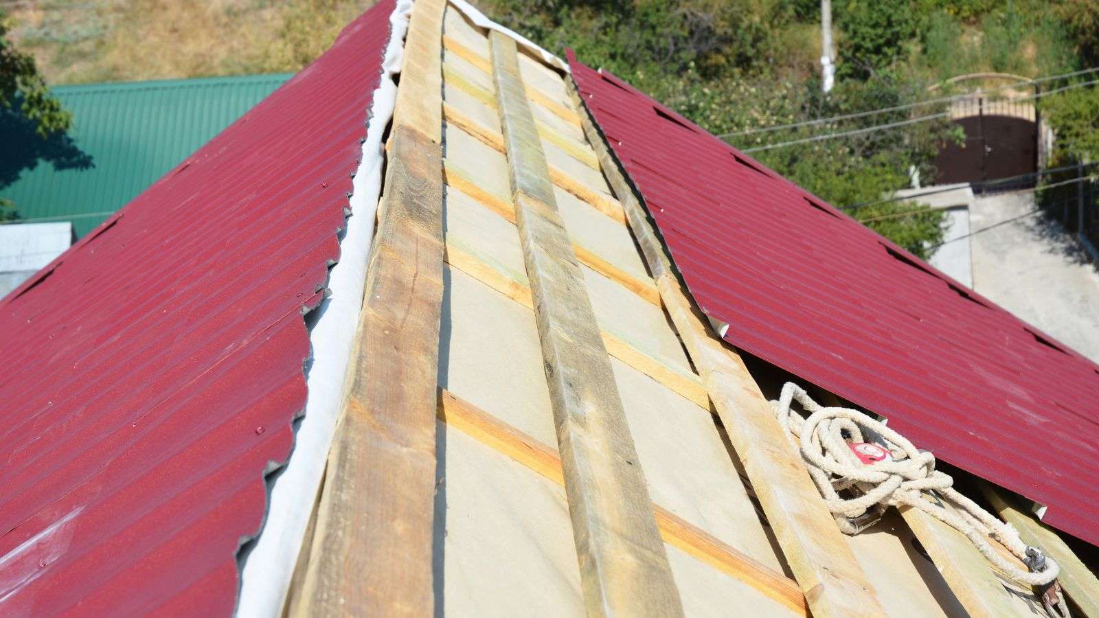 Insulation on aluminum roofs - bighomeprojects.com