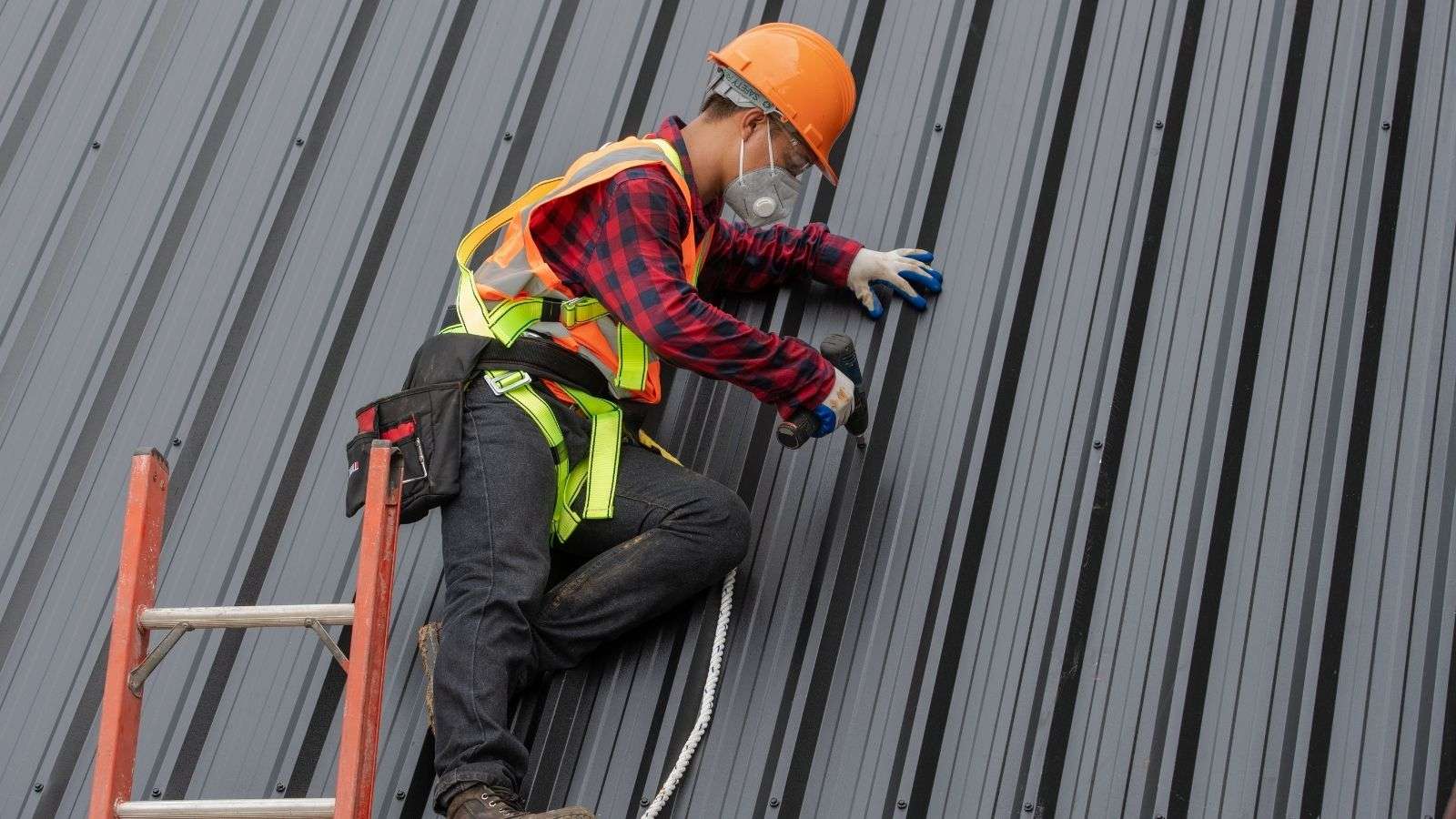 Metal roof installation - bighomeprojects.com