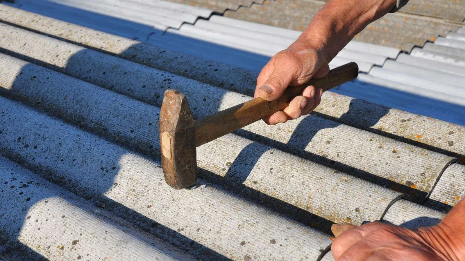 Nailing an aluminum roof - bighomeprojects.com