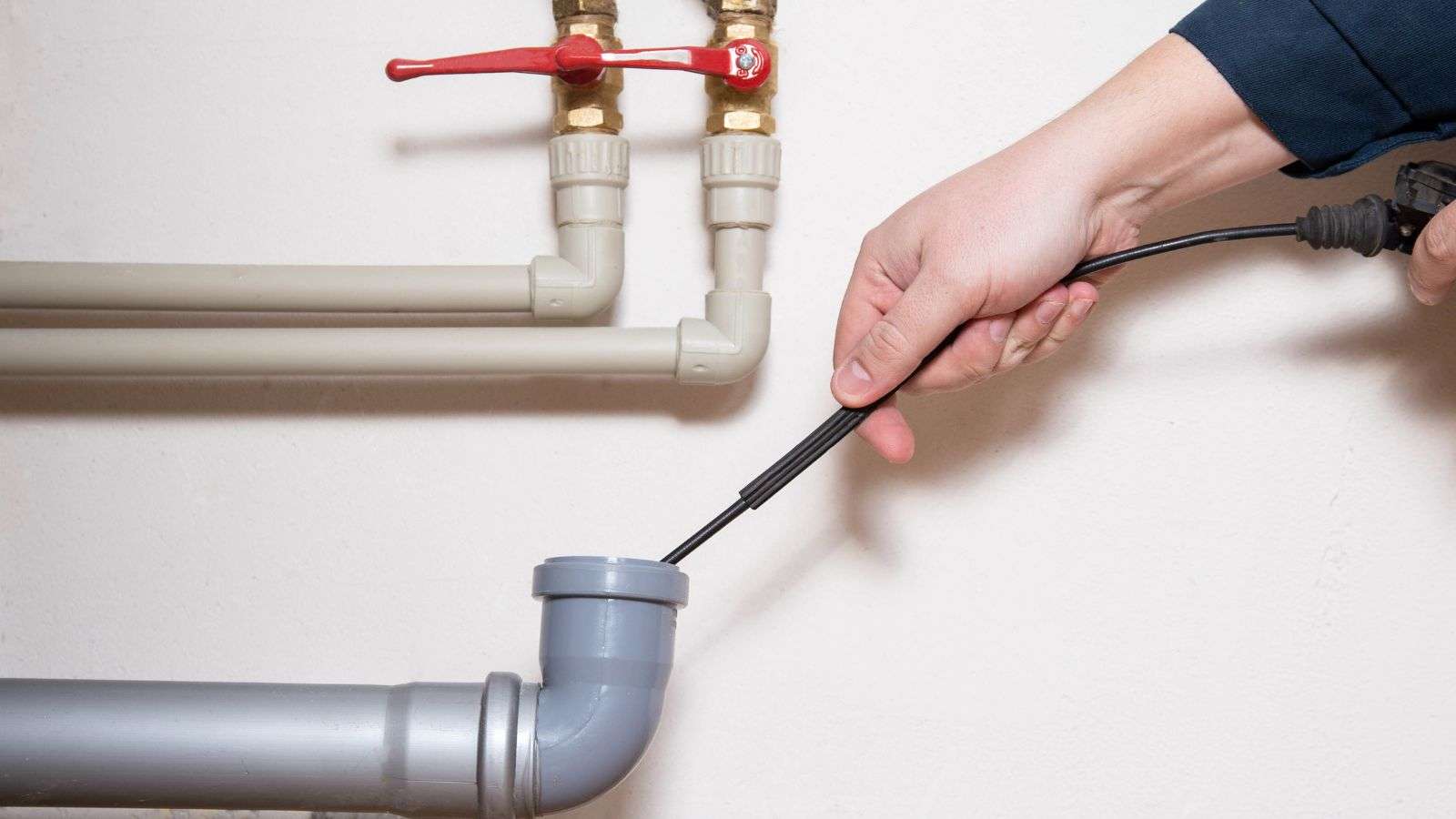 Power Rodding to Clean Pipes: 5 Exceptional Benefits