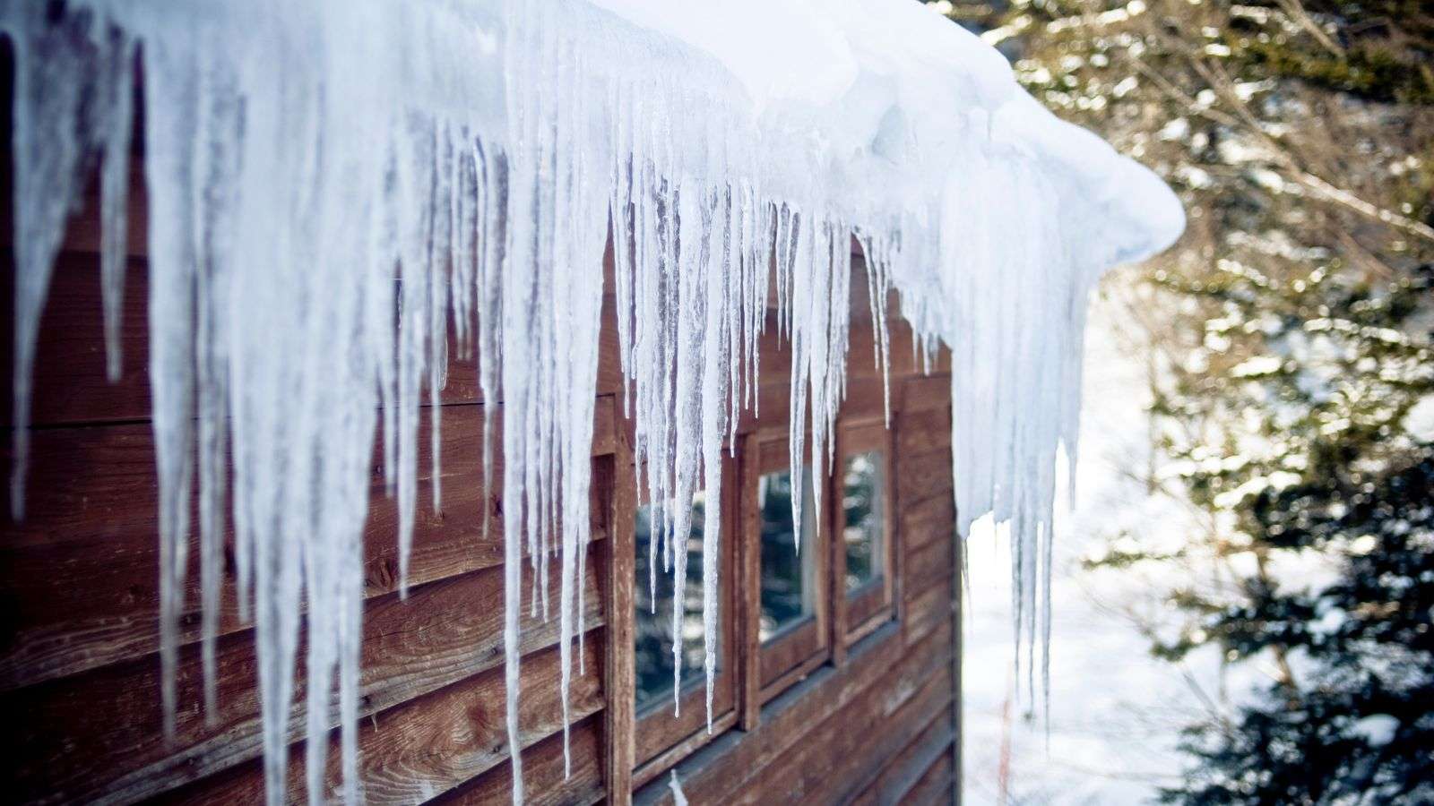 Ice on the roof - bighomeprojects.com