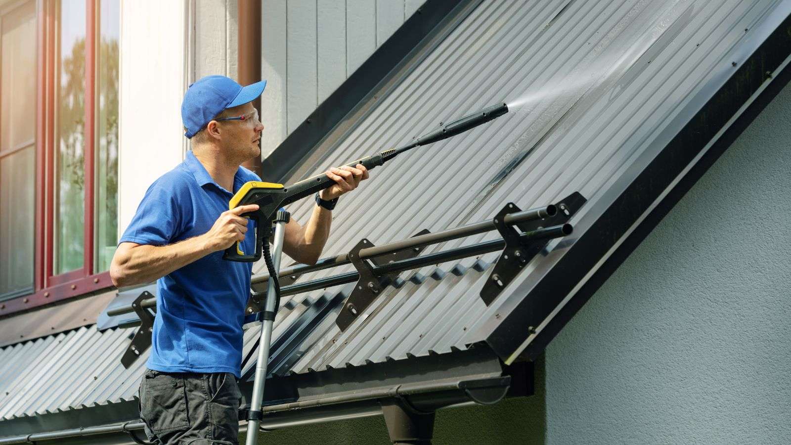 roof cleaning - bighomeprojects.com