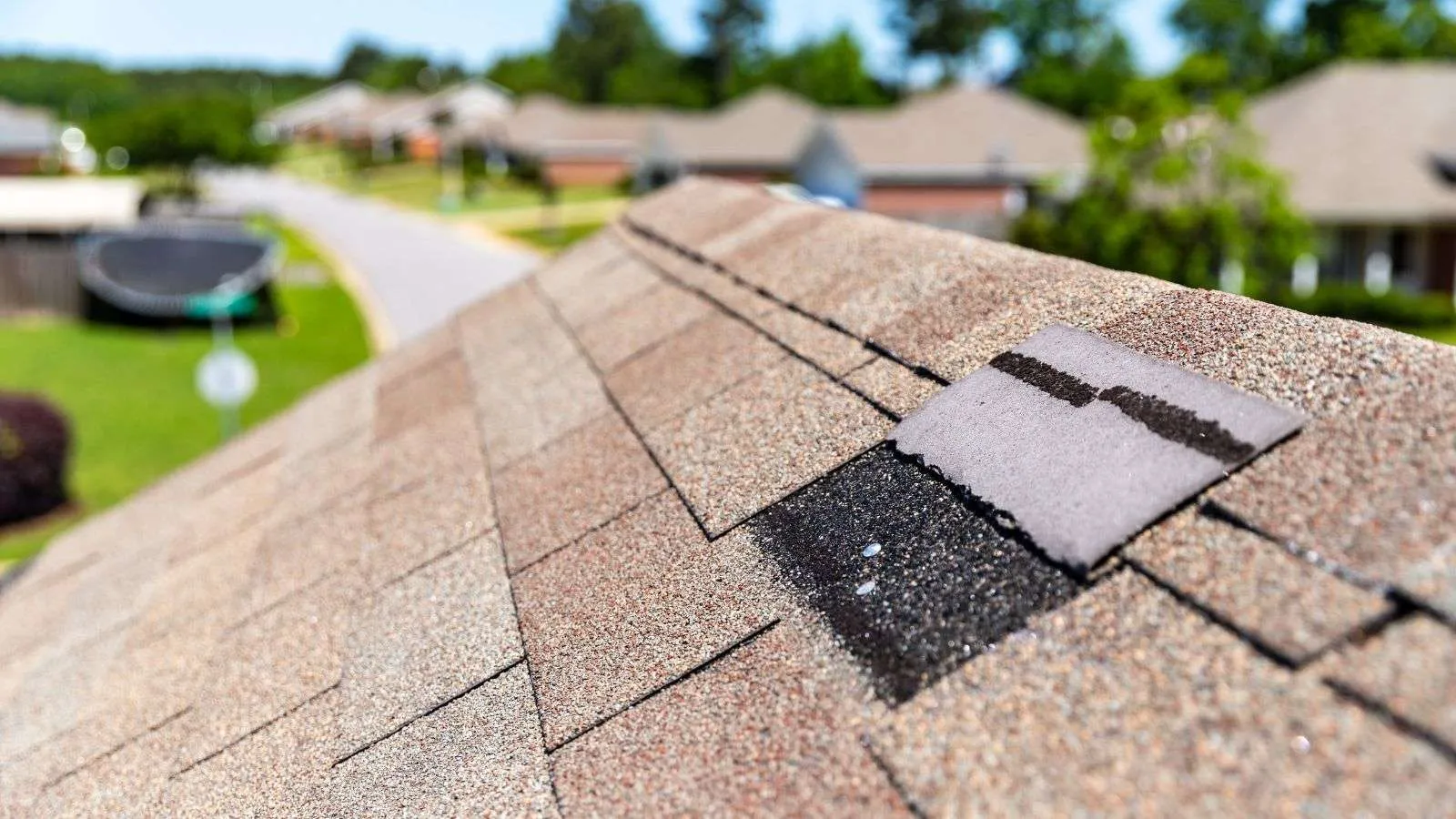 how strong does wind have to be to damage roof shingles - bighomeprojects.com