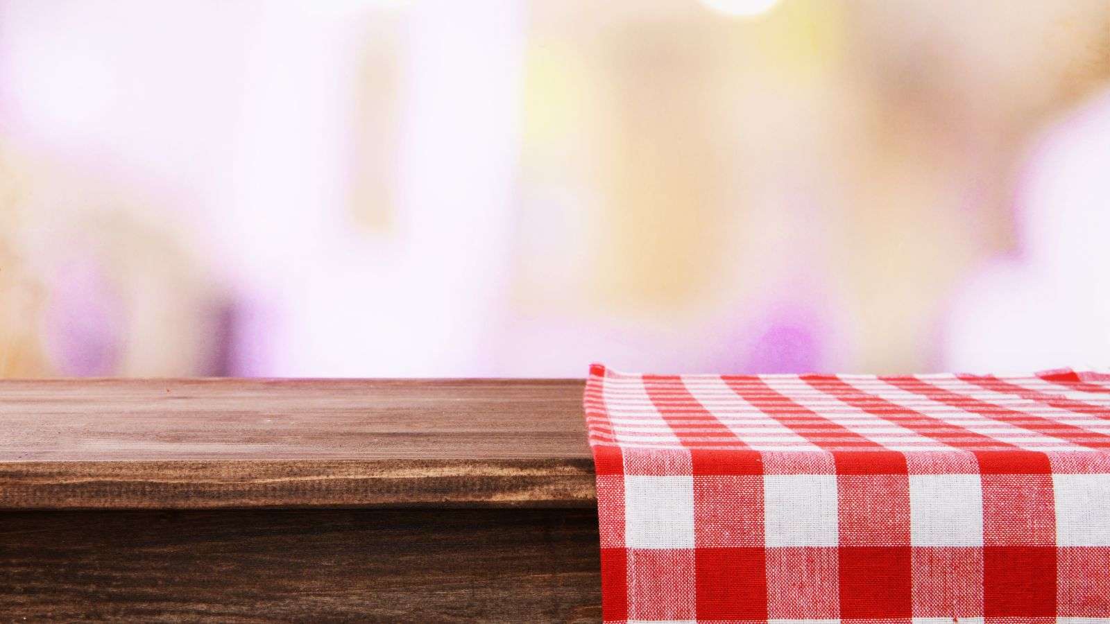 Roach Damage to Tablecloths: 7 Proven Methods to Protect Your Tablecloths from Roach Damage