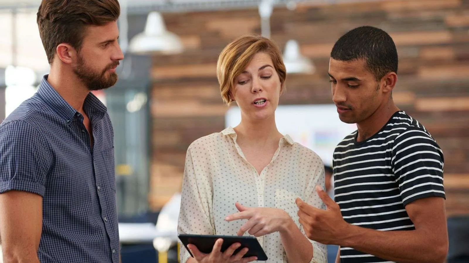 7 Essential Tips for Communicating Effectively with Your Contractor