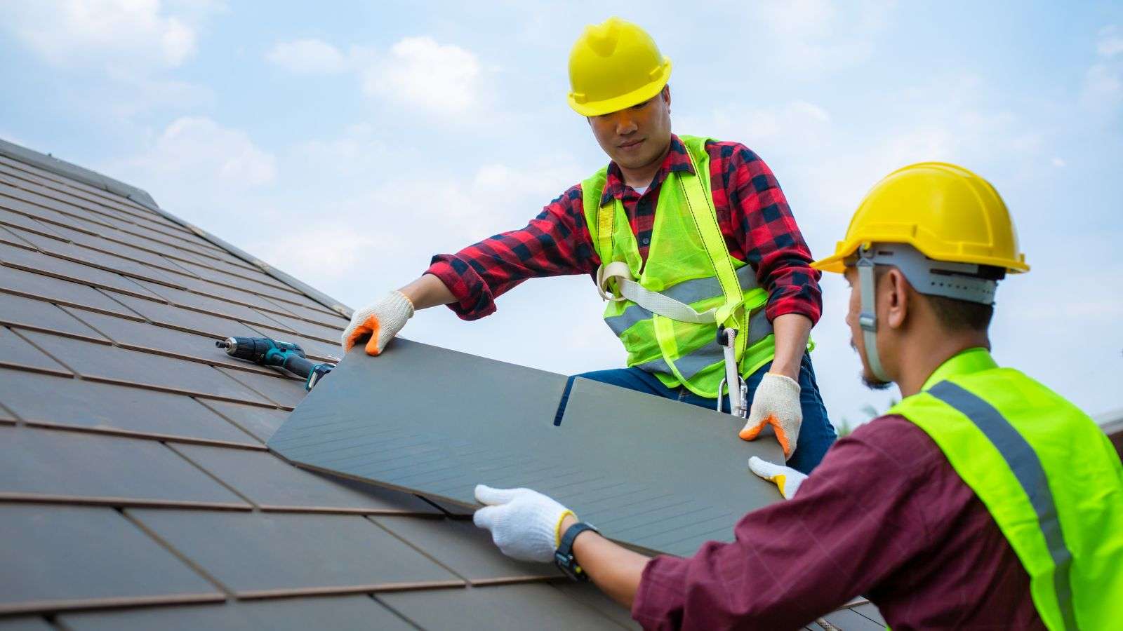 Educate on roofing materials via Big Home Projects - bighomeprojects.com
