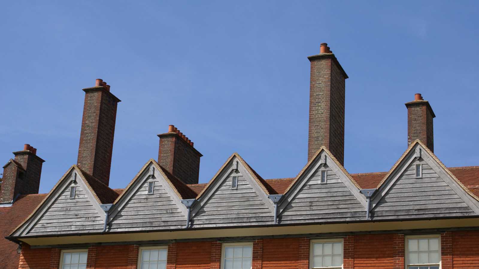 are roofs with chimneys more susceptible to depreciation - bighomeprojects.com