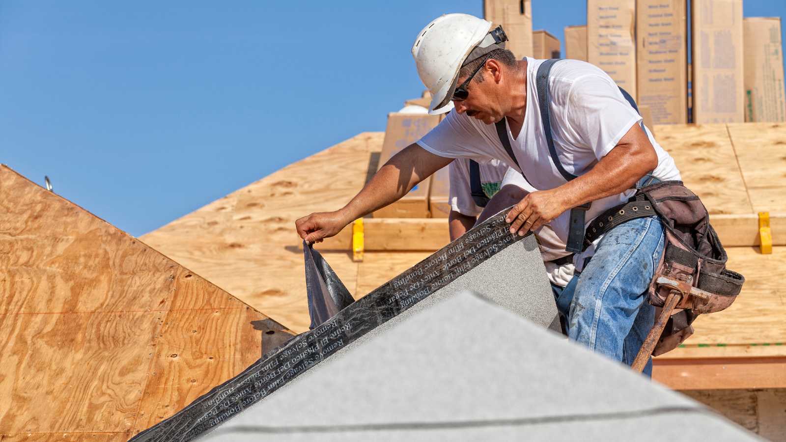 importance of appropriate roof underlayment in reducing depreciation - bighomeprojects.com
