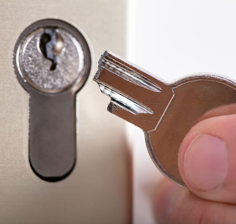 Broken Key Extraction 768x728